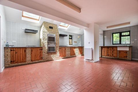8 Barncroft Close, Highwoods, Colchester, CO4 9SF