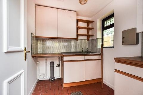 8 Barncroft Close, Highwoods, Colchester, CO4 9SF