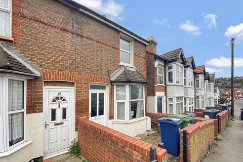2 bedroom end of terrace house to rent, Oakridge Road, High Wycombe HP11