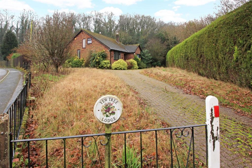 Muxton Lane, Muxton, Telford 3 bed detached bungalow for sale £475,000