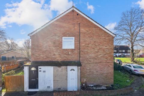 10 Wylands Road, Slough, SL3 8JT