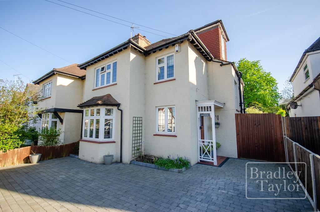 Parrock Avenue, Gravesend DA12 5 bed semidetached house for sale £