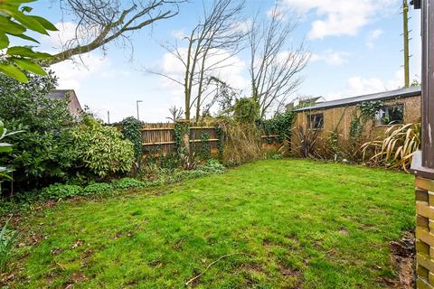 3 bedroom semi-detached house for sale, Olivers Meadow, Westergate