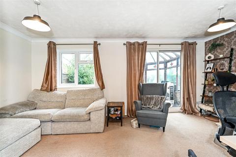 3 bedroom semi-detached house for sale, Olivers Meadow, Westergate