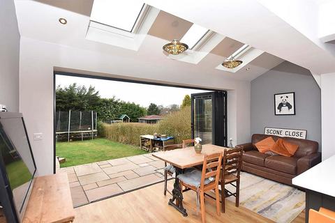 4 bedroom semi-detached house for sale, South West Avenue, Bollington, Macclesfield