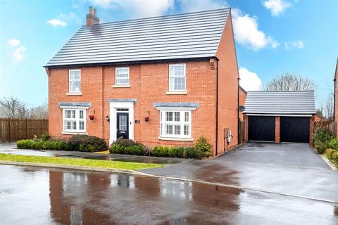 5 bedroom detached house for sale, Galloway Road, Drakelow