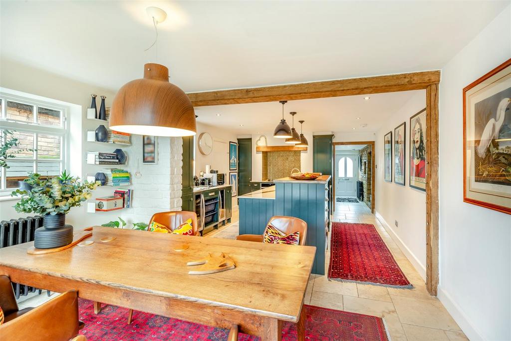 Main Street, Lyddington, Rutland 3 bed character property for sale £
