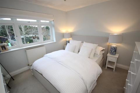 4 bedroom semi-detached house for sale, Crescent Drive, Petts Wood, Kent