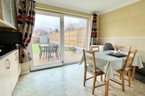 18 Dacombe Close, Upton, Poole, BH16 5JR