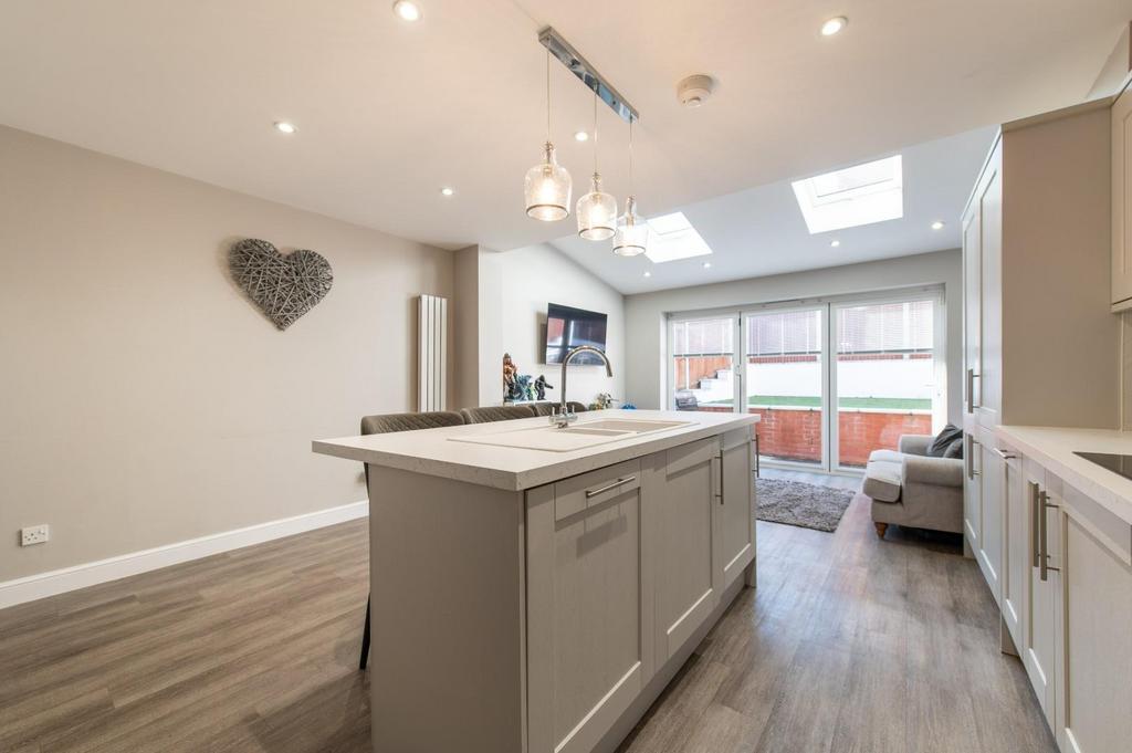 Kitchen/Family Room