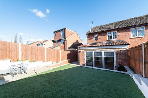17 Dawes Close, Greenhithe, DA9 9RA