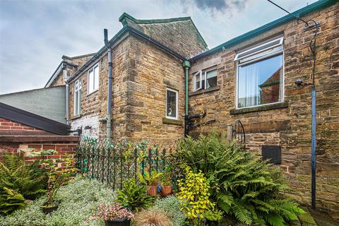 168a Baslow Road, Sheffield, S17 4DR