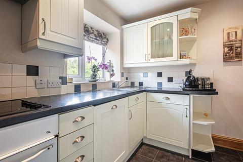 168a Baslow Road, Sheffield, S17 4DR
