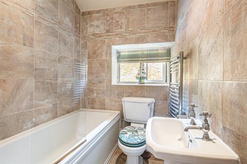 168a Baslow Road, Sheffield, S17 4DR
