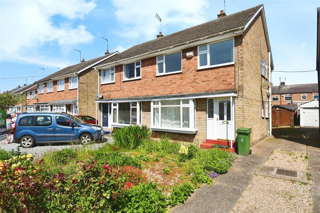 Brocklesby Close, Hessle 3 bed semidetached house for sale £175,000
