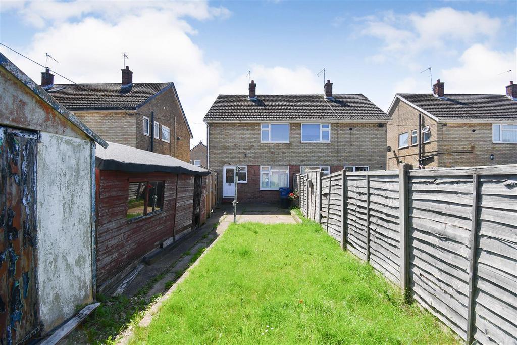 Brocklesby Close, Hessle 3 bed semidetached house for sale £175,000