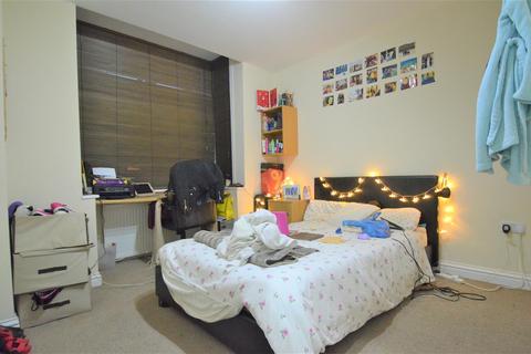 1 bedroom in a house share to rent - Tiverton Road, Selly Oak, Birmingham B29