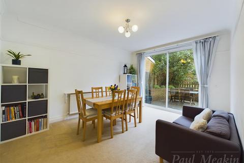 92 Littleheath Road, South Croydon, CR2 7SD