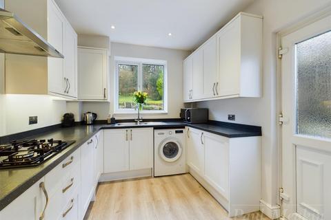 92 Littleheath Road, South Croydon, CR2 7SD