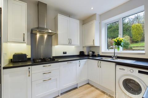 92 Littleheath Road, South Croydon, CR2 7SD