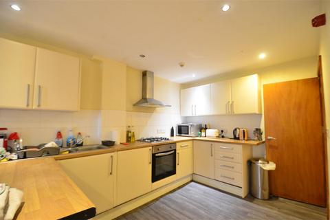 6 bedroom terraced house to rent - Rose Cottages, Selly Oak, Birmingham B29