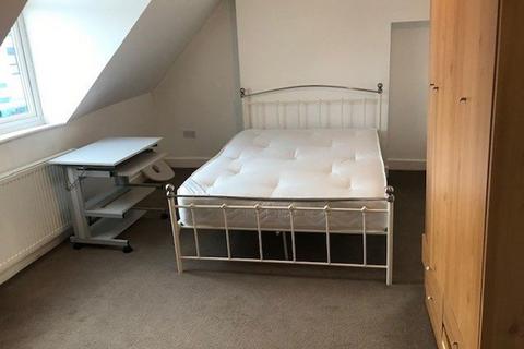 4 bedroom flat to rent - LONDON ROAD HEADINGTON