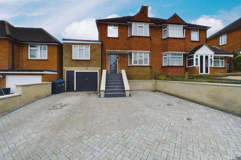 5 Crossways, South Croydon, CR2 8JP