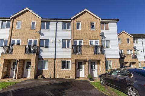 3 bedroom terraced house for sale, Wain Avenue, Chesterfield