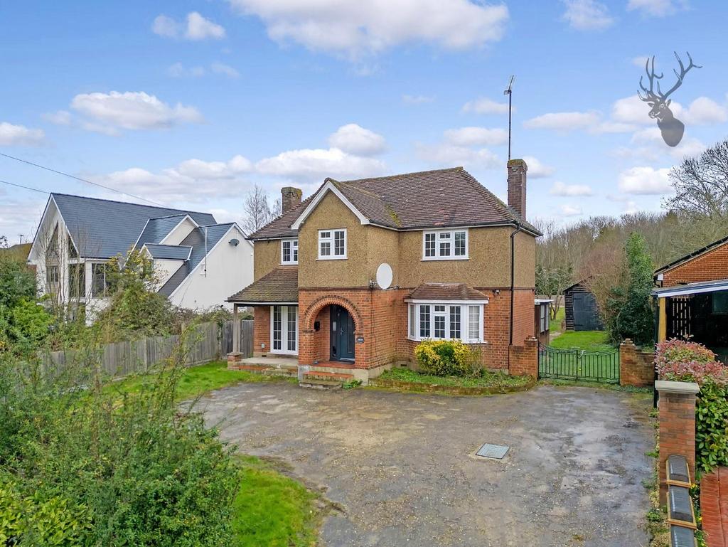 Middle Street, Nazeing 3 bed detached house for sale £900,000