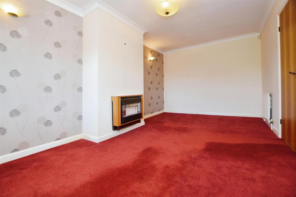 Hall Rise, Messingham, Scunthorpe 2 bed semidetached bungalow for sale