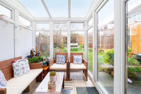14 Knockholt Close, Sutton, SM2 6ED