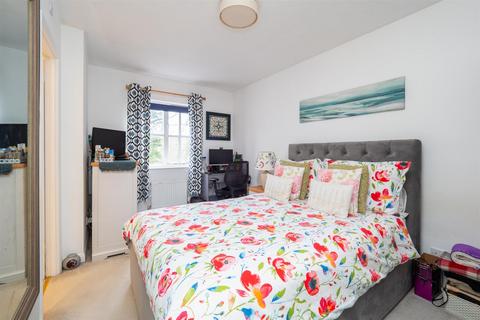 14 Knockholt Close, Sutton, SM2 6ED
