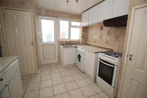 3 bedroom end of terrace house for sale - Gossops Green, Crawley