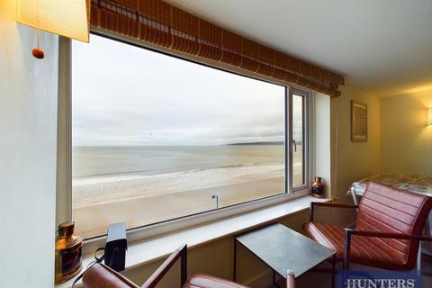 2 bedroom apartment for sale, The Beach, Filey