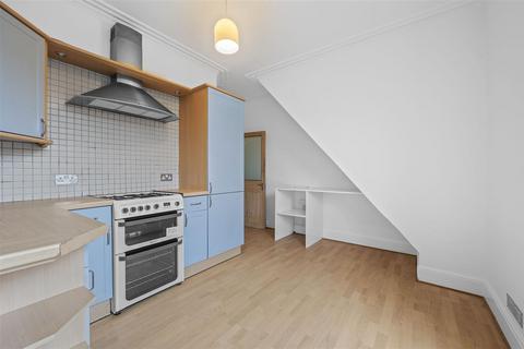 121 Durham Road, London, SW20 0DF