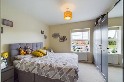 2 bedroom apartment for sale - Forgewood, Crawley