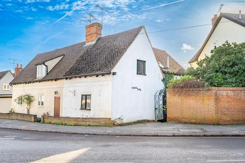 2 bedroom cottage for sale, High Street, Elsenham, Bishop's Stortford