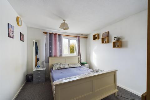 3 bedroom end of terrace house for sale - Bewbush, Crawley