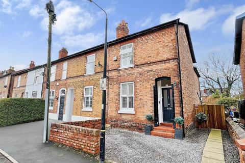 3 bedroom end of terrace house for sale - Priory Street, Bowdon, Altrincham
