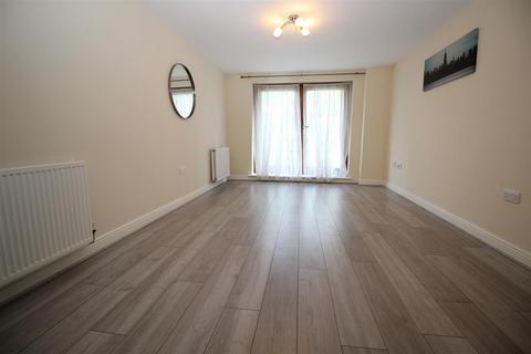 2 bedroom apartment for sale, Commonwealth Drive, Crawley