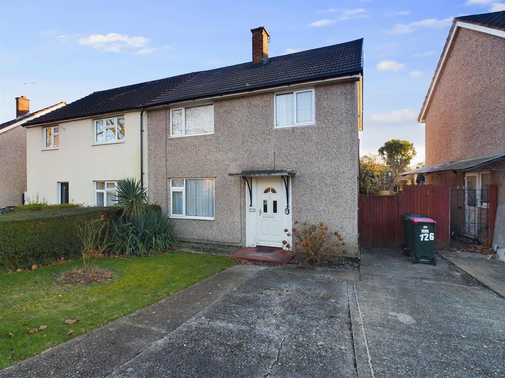 Northgate, Crawley 3 bed semidetached house for sale £375,000