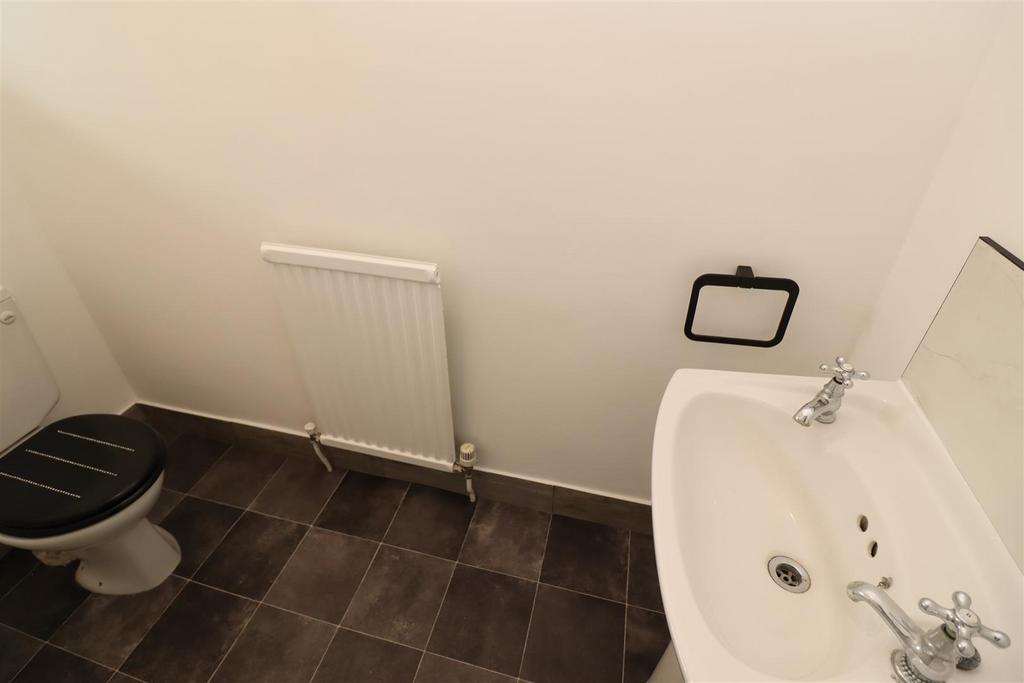 Ground Floor Cloakroom / WC