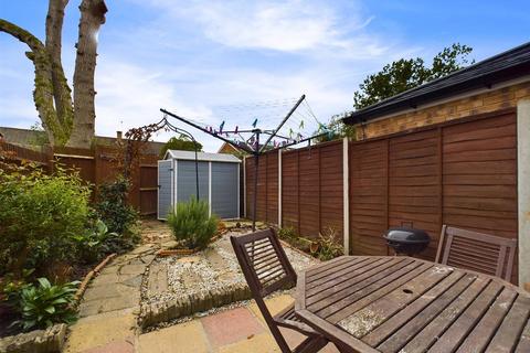 9 Ash Keys, Crawley, RH10 6TJ