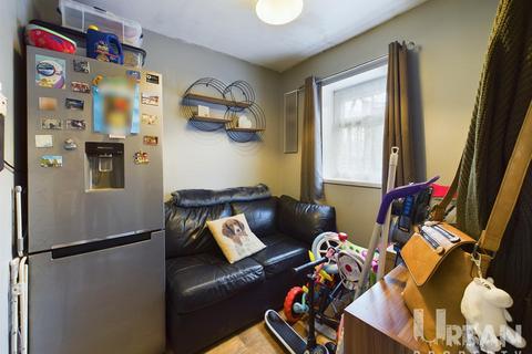 162 Amethyst Road, Hull, HU9 4DJ