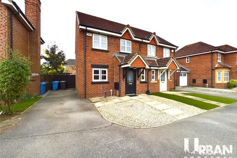 3 bedroom semi-detached house for sale, Chevening Park, Kingswood, Hull