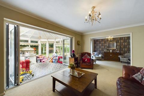 5 bedroom detached house for sale - Ifield, Crawley