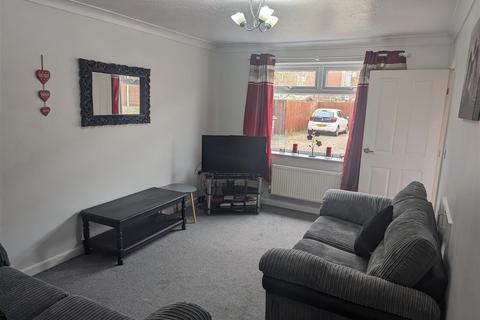 2 bedroom semi-detached house for sale - Strawberry Gardens, Hull