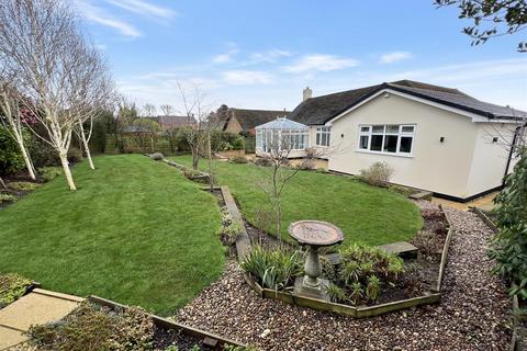 6 Ronaldsway, Heswall, Wirral, CH60 8QD