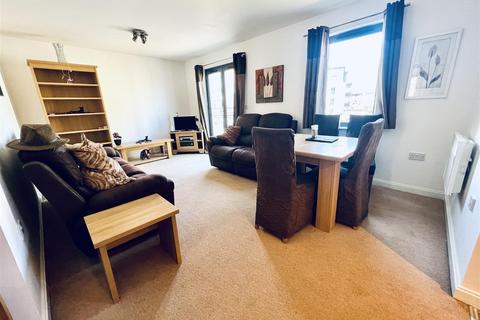 2 bedroom apartment for sale, St Catherines Court, Marina, Swansea