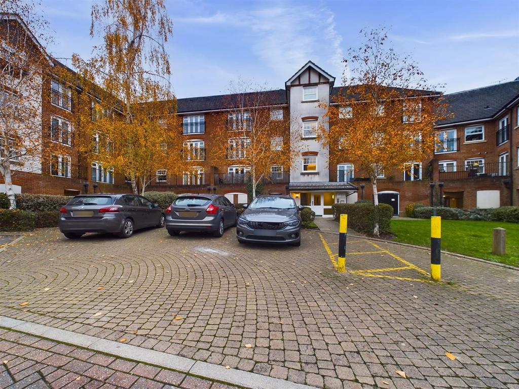 Northgate, Crawley 1 bed apartment for sale £190,000